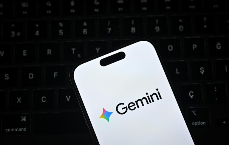 Google brings free Gemini access to India's largest carrier - df