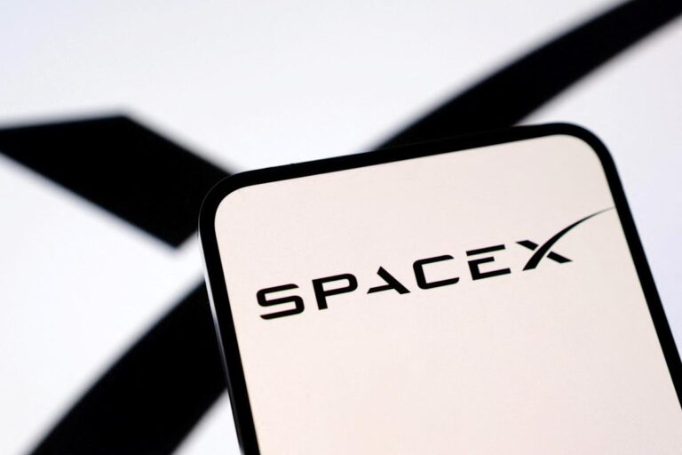Pentagon will reportedly award SpaceX a $2 billion contract to help develop the 'Golden Dome' - df