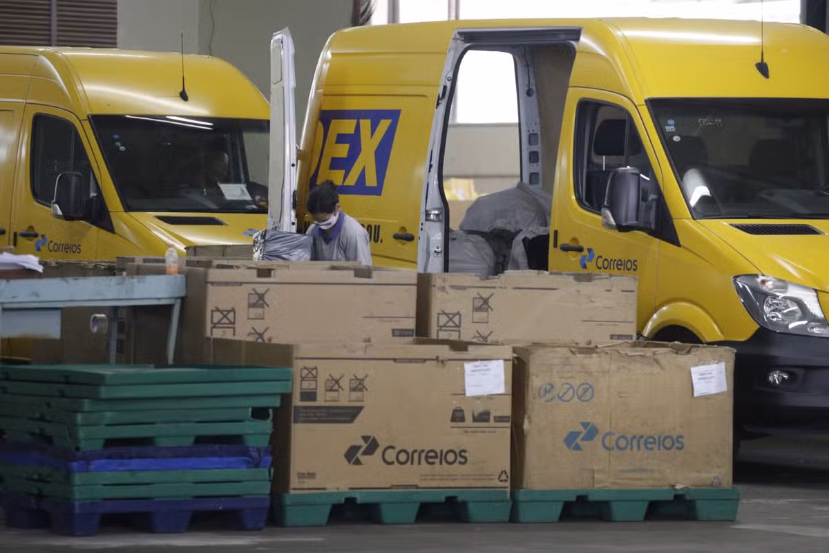 89233734-ec-rio-de-janeiro-rj-19-08-2020-segundo-dia-de-greve-nacional-dos-correios-na-foto-a.jpg