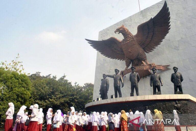 Belajar-di-Monumen-Pancasila-Sakti-021018-AF-1a.jpg