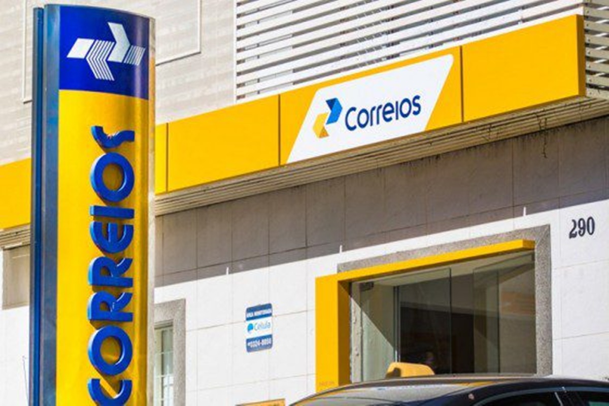 Foto-concurso-dos-Correios-atendente-comercial.jpg