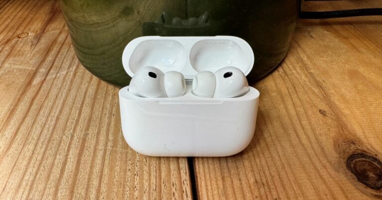 AirPods Pro 3 put the squeeze on Sony’s WF-1000XM6 to deliver on two key fronts - df