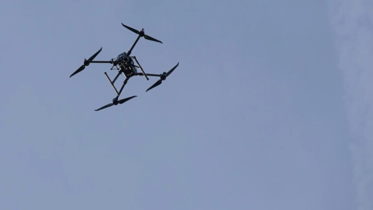 europapress-5601160-illustration-picture-shows-police-drone-flying-over-the-van-ooststraat-rue.jpeg
