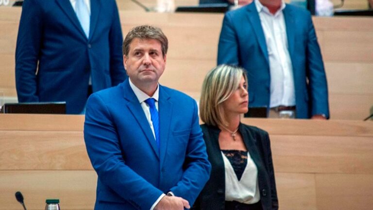legisladores-matias-gvozdenovich-y-alejandra-ferrero-1933595.jpg