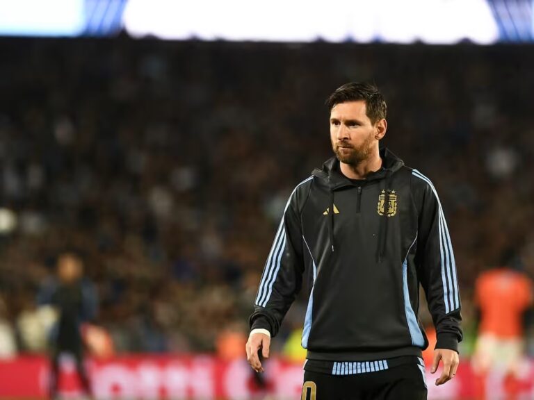 lionel-messi-jugara-el-amistosos-ante-angola-este-RCJTQOZFVJEFJDMV3X2VLMV2OM.JPG