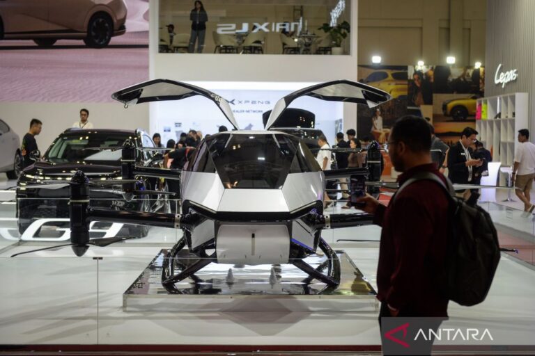 mobil-terbang-xpeng-aeroht-voyager-x2-di-giias-2025-2583013.jpg