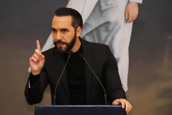 presidente-de-el-salvador-Nayib-Bukele-GettyImages-2193428153.jpg
