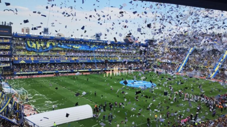 recibimiento-boca-con-papelitos-2134667.jpg